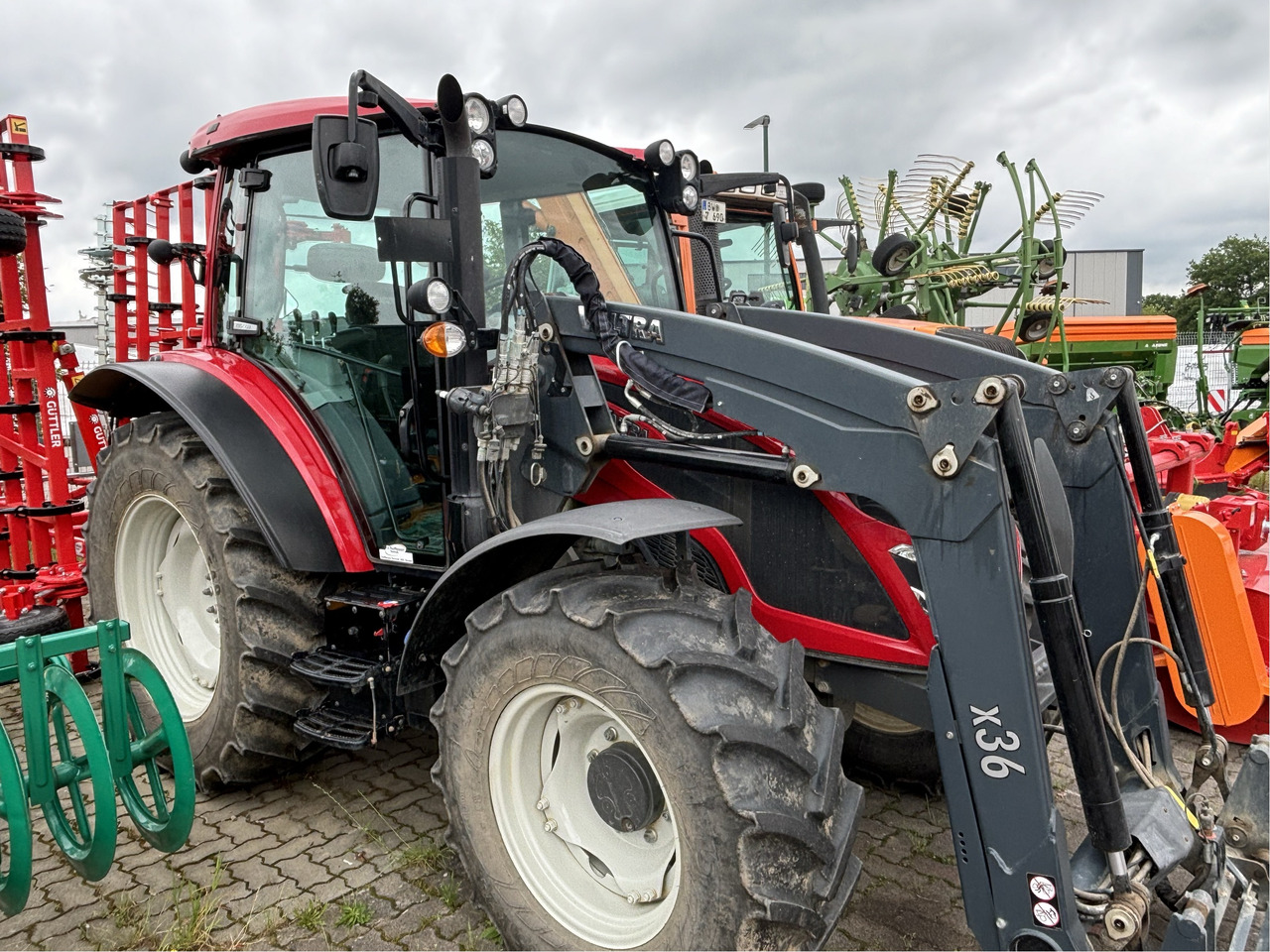 Valtra A 95 - Traktor: das Bild 1 Valtra A 95 - Traktor: das Bild 1