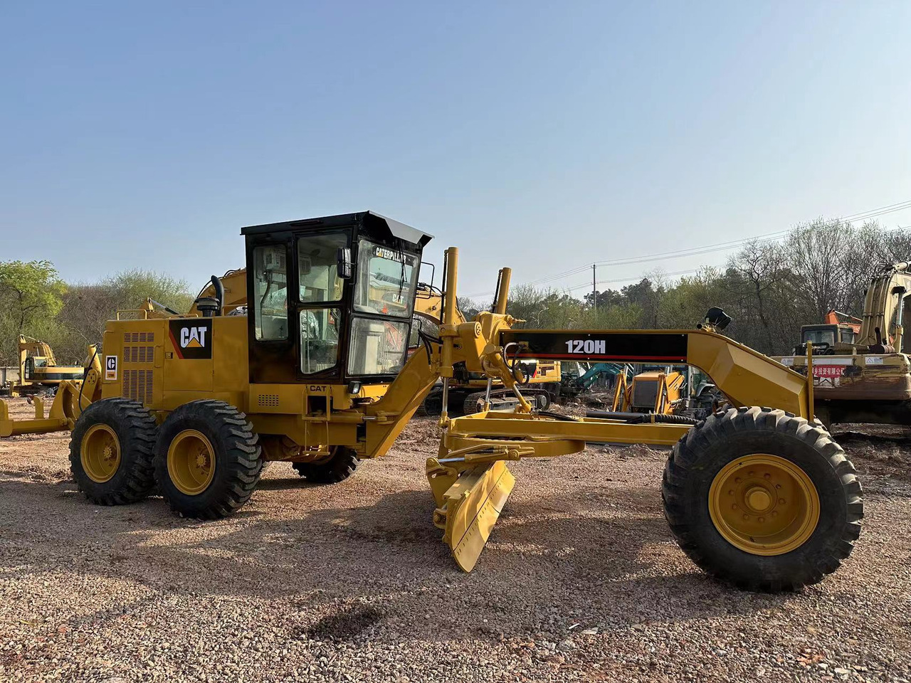 CATERPILLAR 120H motor grader - Grader: das Bild 5 CATERPILLAR 120H motor grader - Grader: das Bild 5