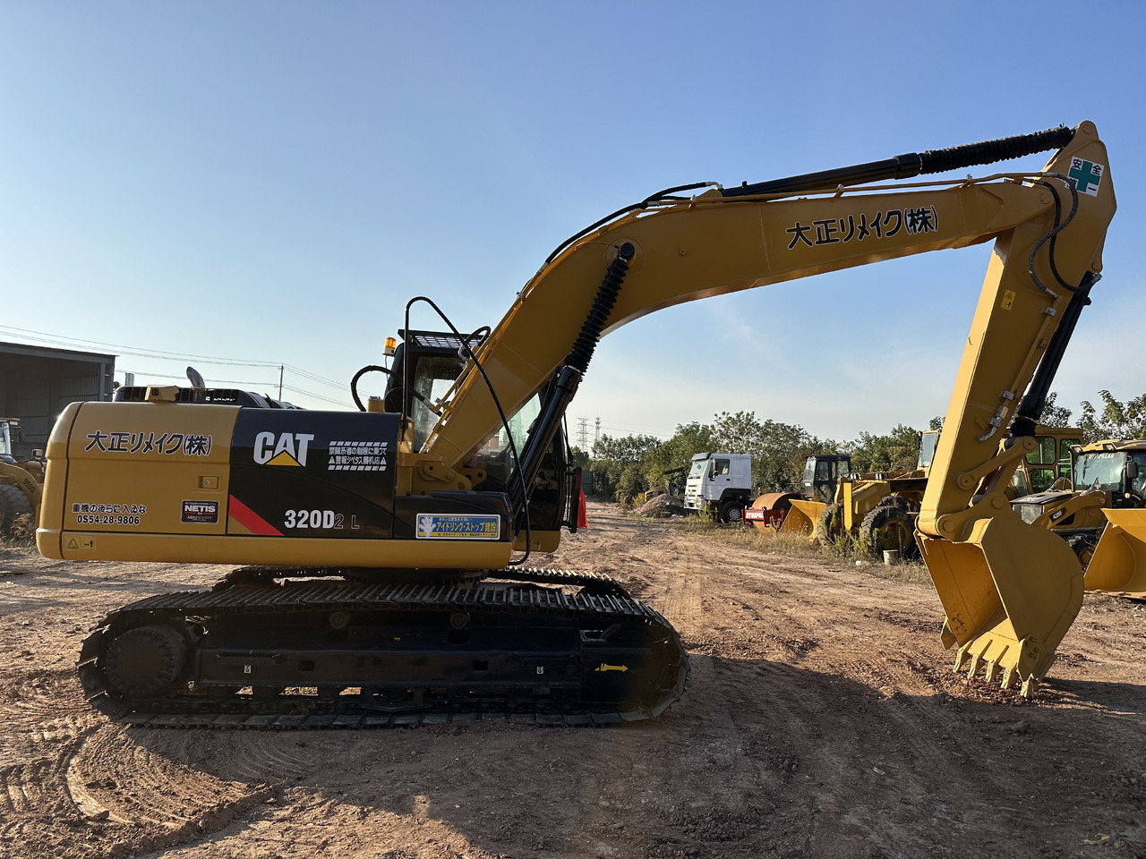 CATERPILLAR 320DL - Kettenbagger: das Bild 2 CATERPILLAR 320DL - Kettenbagger: das Bild 2