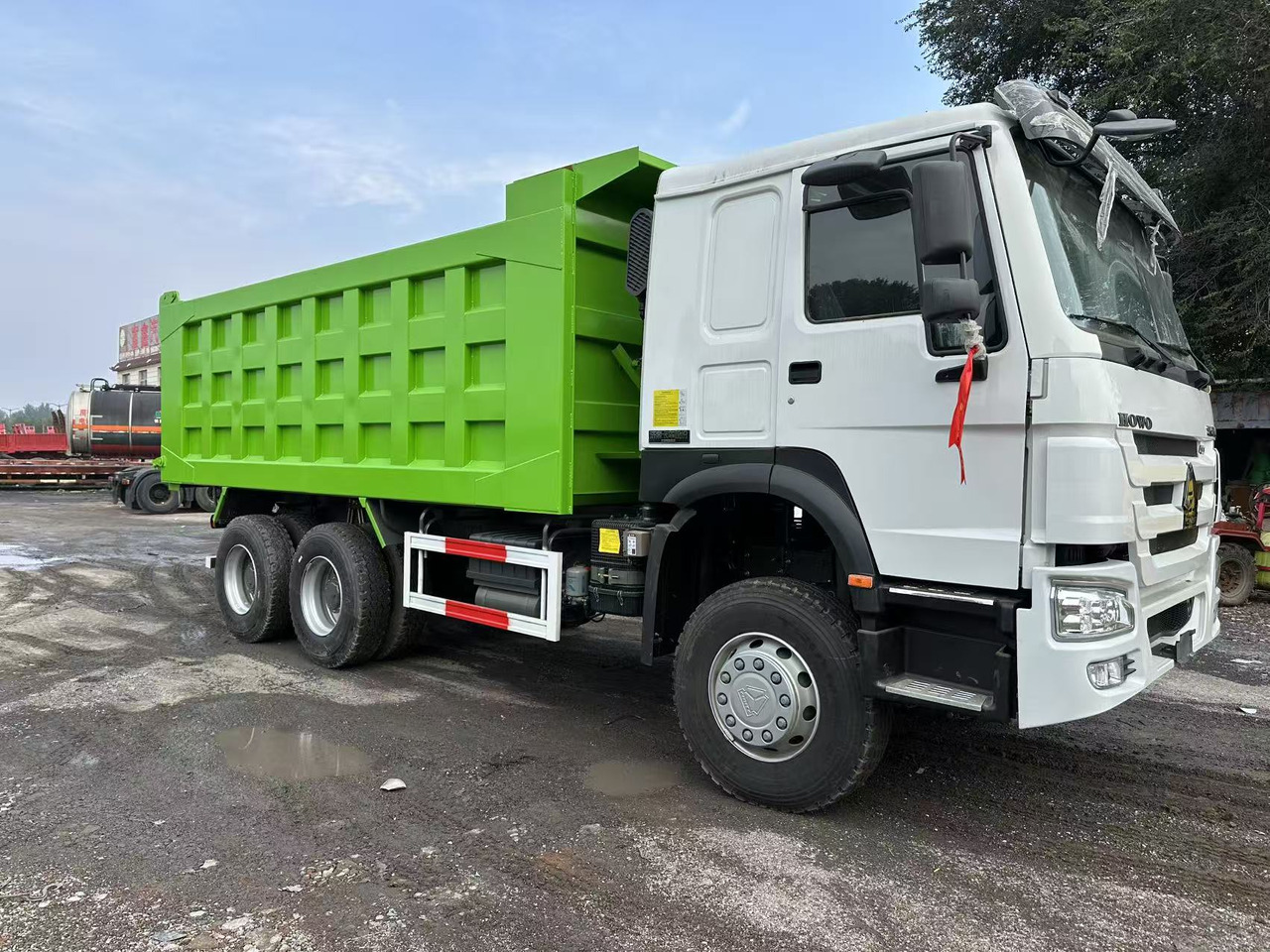 SINOTRUK HOWO 400HP 6X4 Tipper Truck - Kipper: das Bild 3 SINOTRUK HOWO 400HP 6X4 Tipper Truck - Kipper: das Bild 3