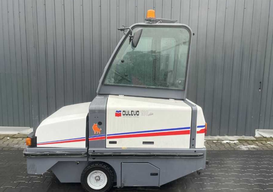 Dulevo 100BK - Kehrsaugmaschine: das Bild 2 Dulevo 100BK - Kehrsaugmaschine: das Bild 2