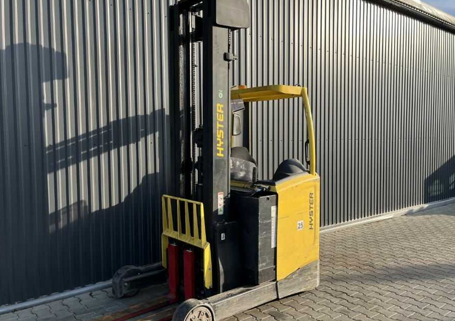 Hyster R2.0 - Schubmaststapler: das Bild 1 Hyster R2.0 - Schubmaststapler: das Bild 1