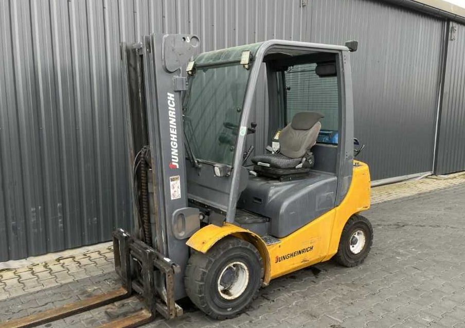 Jungheinrich TFG425 - Treibgasstapler: das Bild 1 Jungheinrich TFG425 - Treibgasstapler: das Bild 1