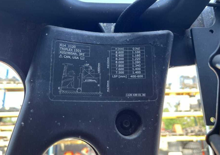Schubmaststapler Linde R14-01: das Bild 9