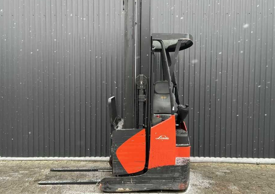 Linde R14X-03 - Schubmaststapler: das Bild 2 Linde R14X-03 - Schubmaststapler: das Bild 2