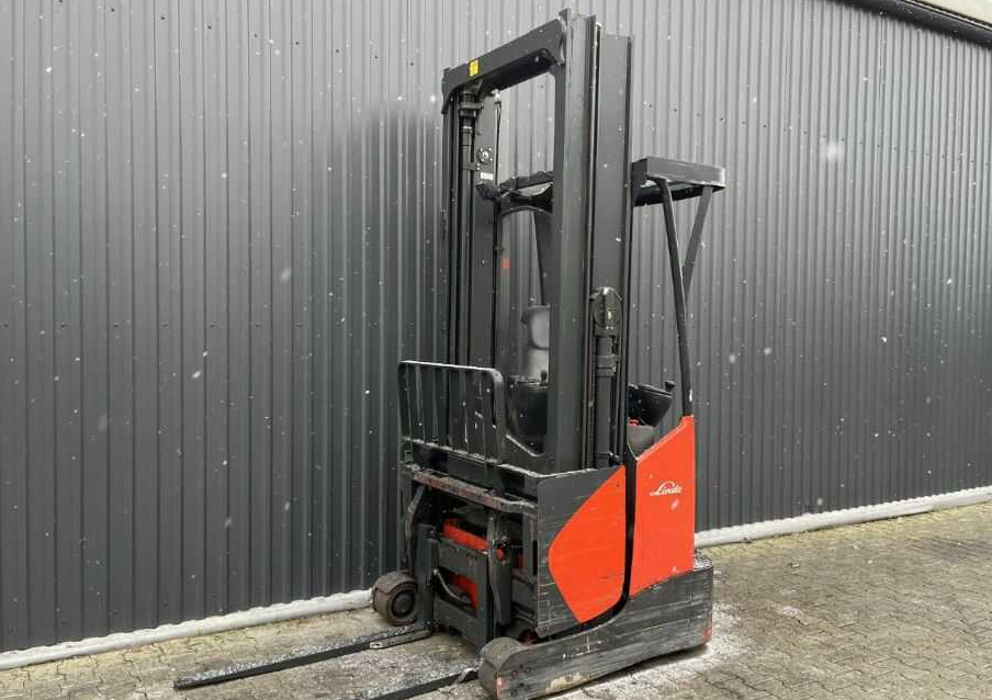 Linde R14X-03 - Schubmaststapler: das Bild 1 Linde R14X-03 - Schubmaststapler: das Bild 1