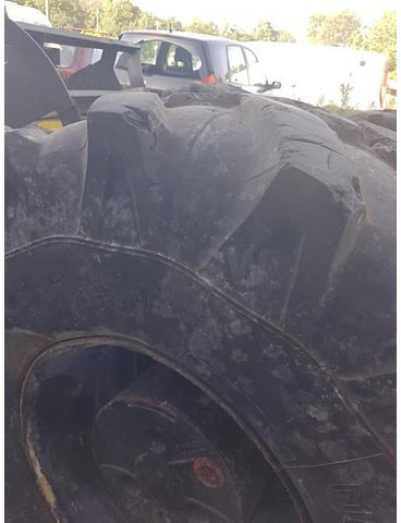 Michelin 18R19.5XF - Felgen und Reifen: das Bild 4 Michelin 18R19.5XF - Felgen und Reifen: das Bild 4