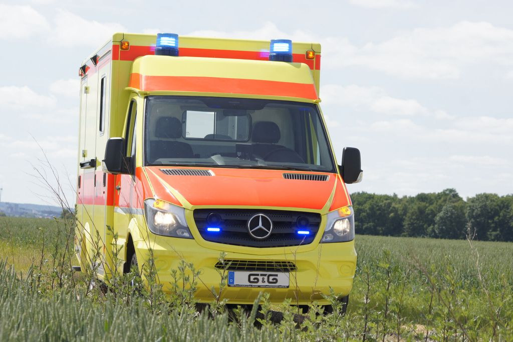 Mercedes-Benz Sprinter 519 // Mod. 2017 // 1 J Garantie // Mercedes-Benz Sprinter 519 // Mod. 2017 // 1 J Garantie // - Krankenwagen: das Bild 2 Mercedes-Benz Sprinter 519 // Mod. 2017 // 1 J Garantie // Mercedes-Benz Sprinter 519 // Mod. 2017 // 1 J Garantie // - Krankenwagen: das Bild 2