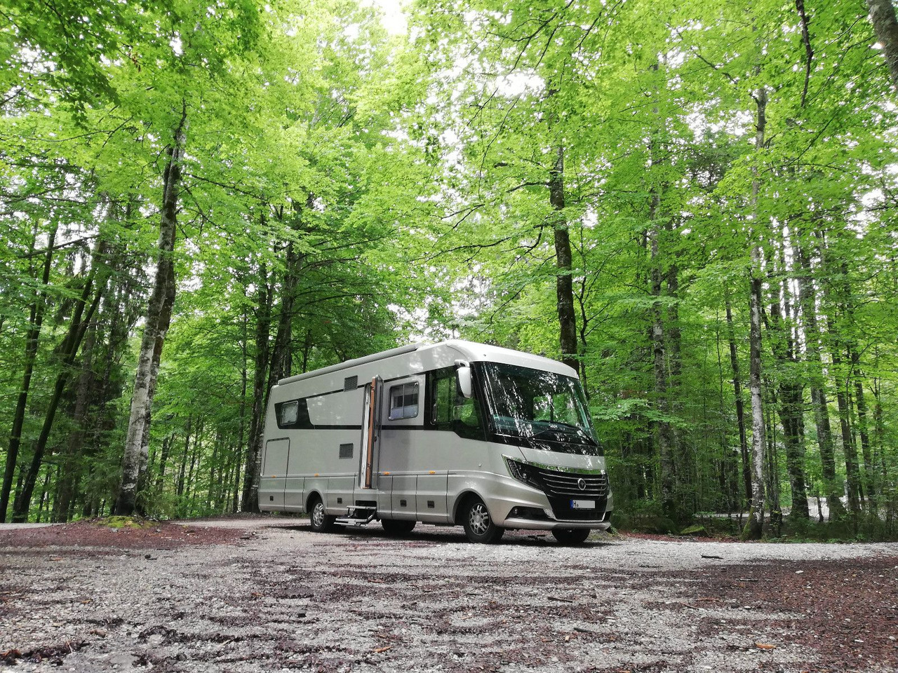 Niesmann + Bischoff Flair 880 BE - Integriertes Wohnmobil: das Bild 1 Niesmann + Bischoff Flair 880 BE - Integriertes Wohnmobil: das Bild 1