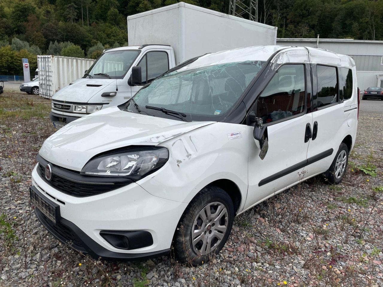 Fiat Doblo Maxi 1.6 M-Jet Euro6 Klima ZV - Personentransporter: das Bild 2 Fiat Doblo Maxi 1.6 M-Jet Euro6 Klima ZV - Personentransporter: das Bild 2