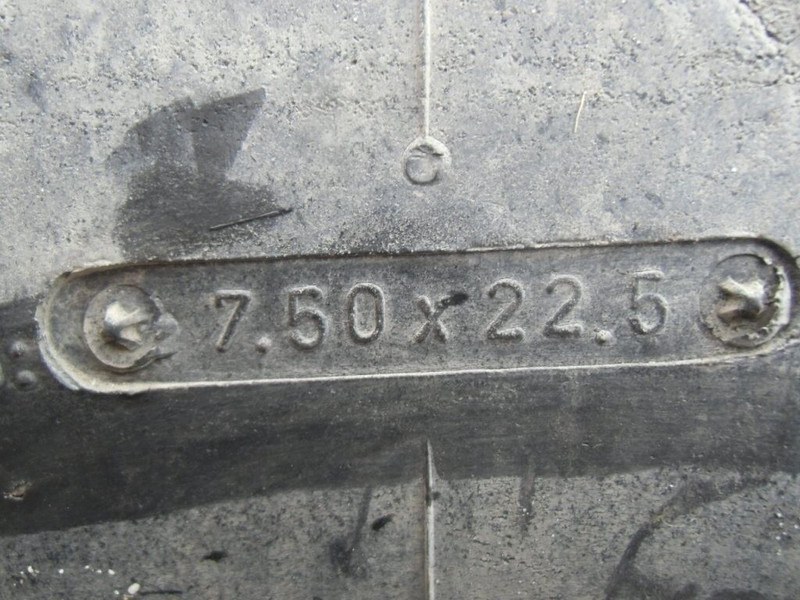 Onbekend Kraanband - Felgen und Reifen: das Bild 3 Onbekend Kraanband - Felgen und Reifen: das Bild 3