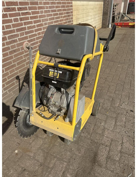 Straßenbaumaschine WACKER NEUSON BFS 1345: das Bild 6