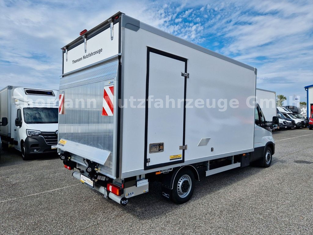 Iveco Daily 35S18 Kühlkoffer LBW BÄR Xarios 300 GH Iveco Daily 35S18 Kühlkoffer LBW BÄR Xarios 300 GH - Kühltransporter: das Bild 4 Iveco Daily 35S18 Kühlkoffer LBW BÄR Xarios 300 GH Iveco Daily 35S18 Kühlkoffer LBW BÄR Xarios 300 GH - Kühltransporter: das Bild 4