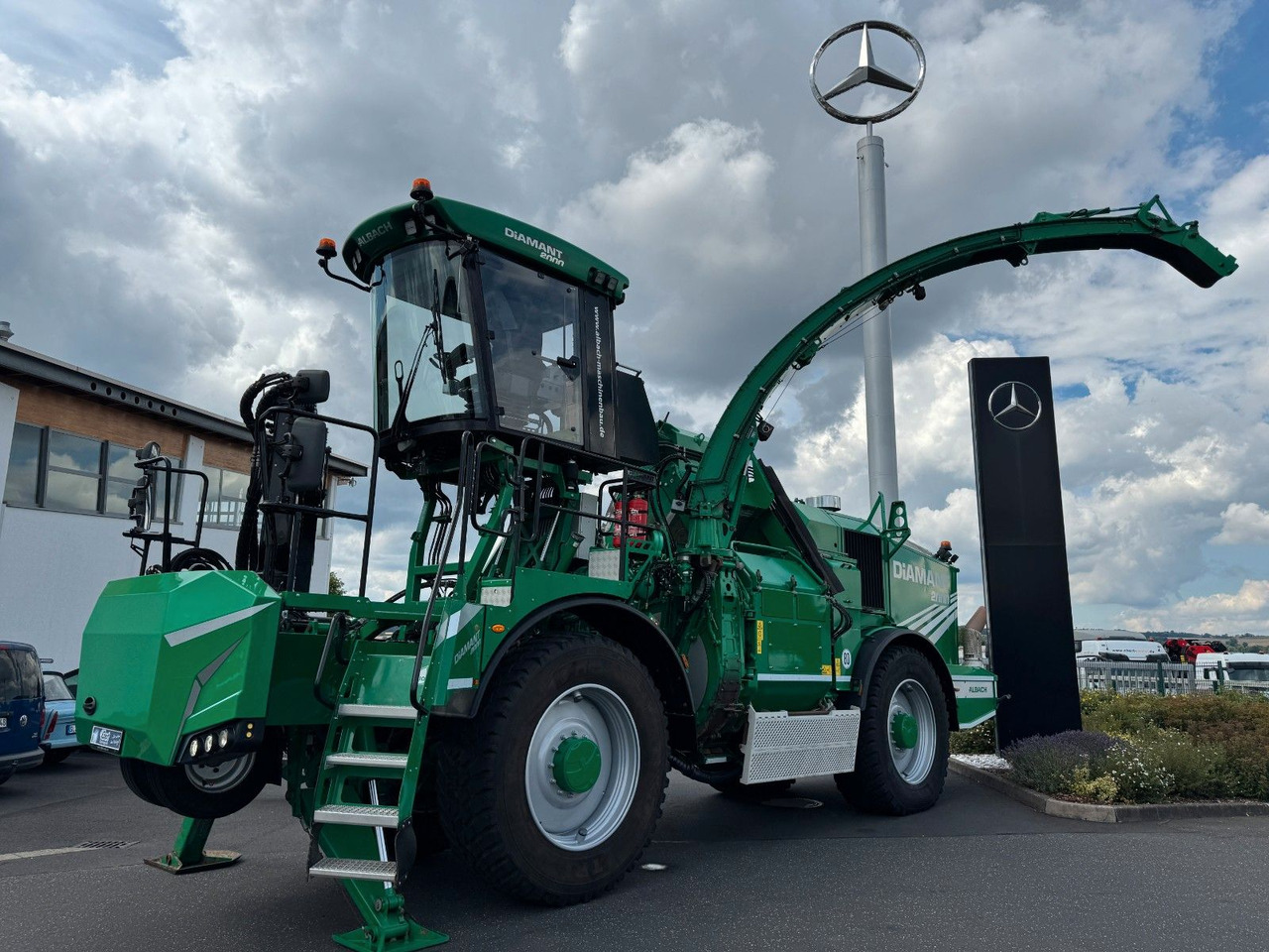Albach Diamant 2000 / kein AdBlue / 2.200h Roto - Holzschredder: das Bild 1 Albach Diamant 2000 / kein AdBlue / 2.200h Roto - Holzschredder: das Bild 1
