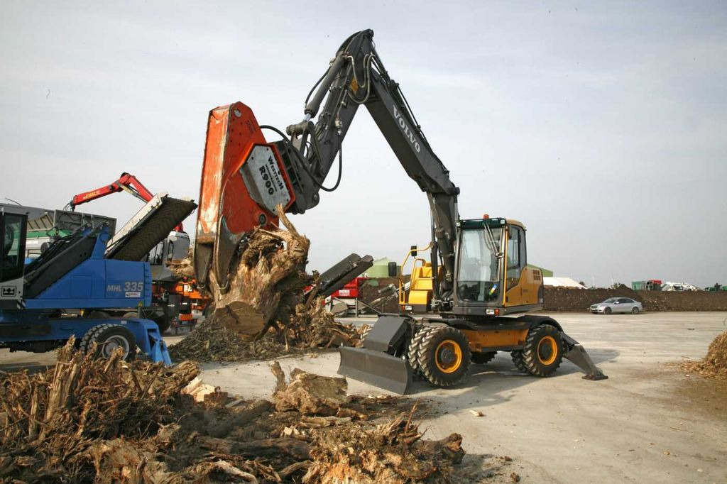 Westtech R900 R1300 Rodeschere Wurzelstock Westtech R900 R1300 Rodeschere Wurzelstock - Anbauteil für Forsttechnik: das Bild 1 Westtech R900 R1300 Rodeschere Wurzelstock Westtech R900 R1300 Rodeschere Wurzelstock - Anbauteil für Forsttechnik: das Bild 1