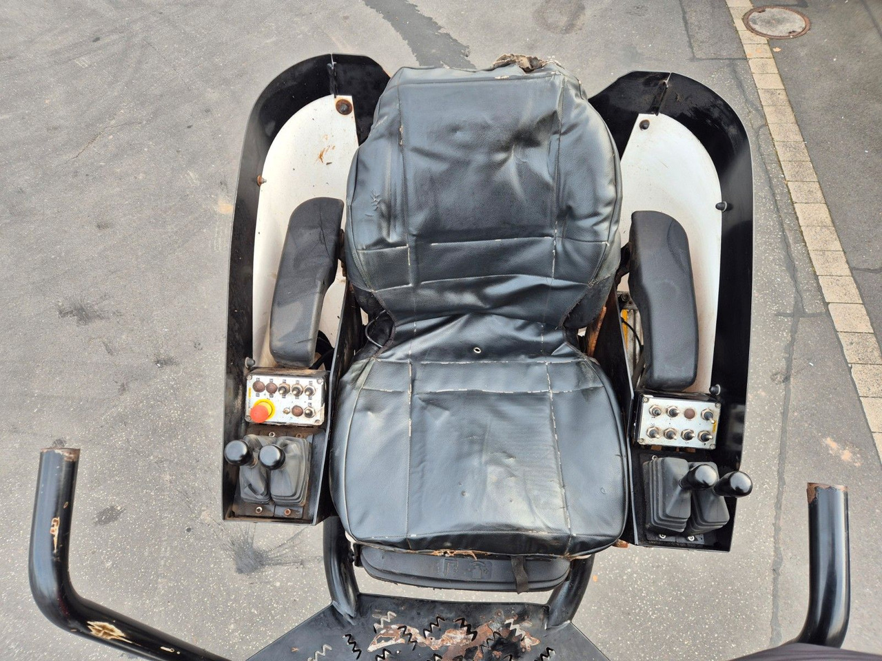 Holztransporter, Autokran DAF XF 460 6x4 Epsilon M12Z91: das Bild 38 Holztransporter, Autokran DAF XF 460 6x4 Epsilon M12Z91: das Bild 38