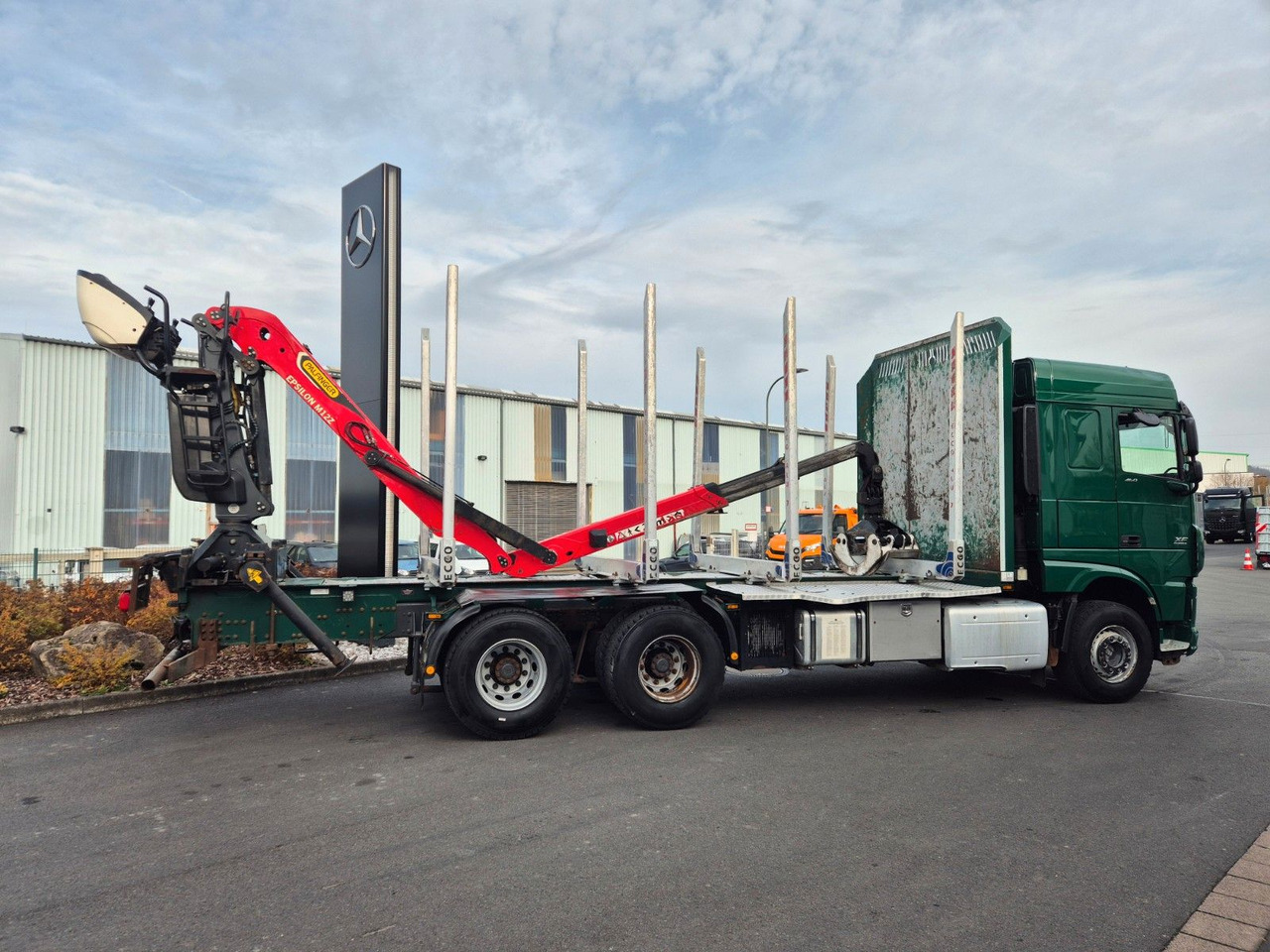 Holztransporter, Autokran DAF XF 460 6x4 Epsilon M12Z91: das Bild 39 Holztransporter, Autokran DAF XF 460 6x4 Epsilon M12Z91: das Bild 39