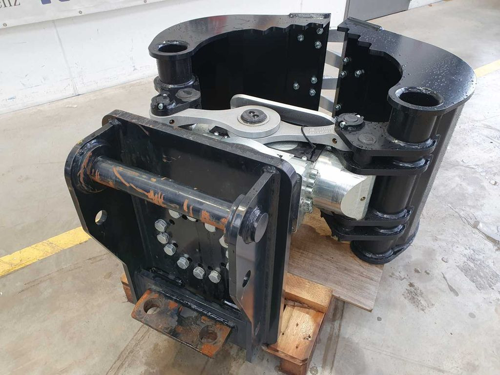 DMS SG18070 Sortiergreifer DEMO / inkl. Rotator DMS SG18070 Sortiergreifer DEMO / inkl. Rotator - Greifer für Baumaschine: das Bild 3 DMS SG18070 Sortiergreifer DEMO / inkl. Rotator DMS SG18070 Sortiergreifer DEMO / inkl. Rotator - Greifer für Baumaschine: das Bild 3