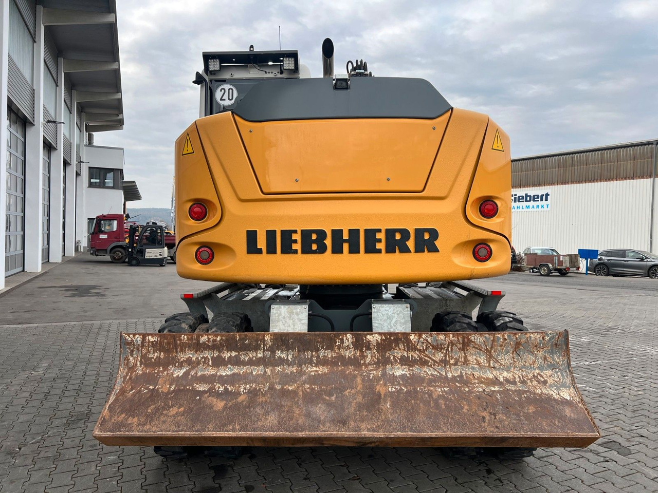 Liebherr A 910 C Litronic / 2.381h / SW33 - Mobilbagger: das Bild 5 Liebherr A 910 C Litronic / 2.381h / SW33 - Mobilbagger: das Bild 5
