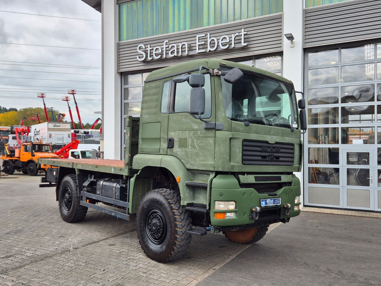 MAN TGA 18.360 4x4 BB Pritsche Single Bereifung - Pritsche LKW: das Bild 2 MAN TGA 18.360 4x4 BB Pritsche Single Bereifung - Pritsche LKW: das Bild 2