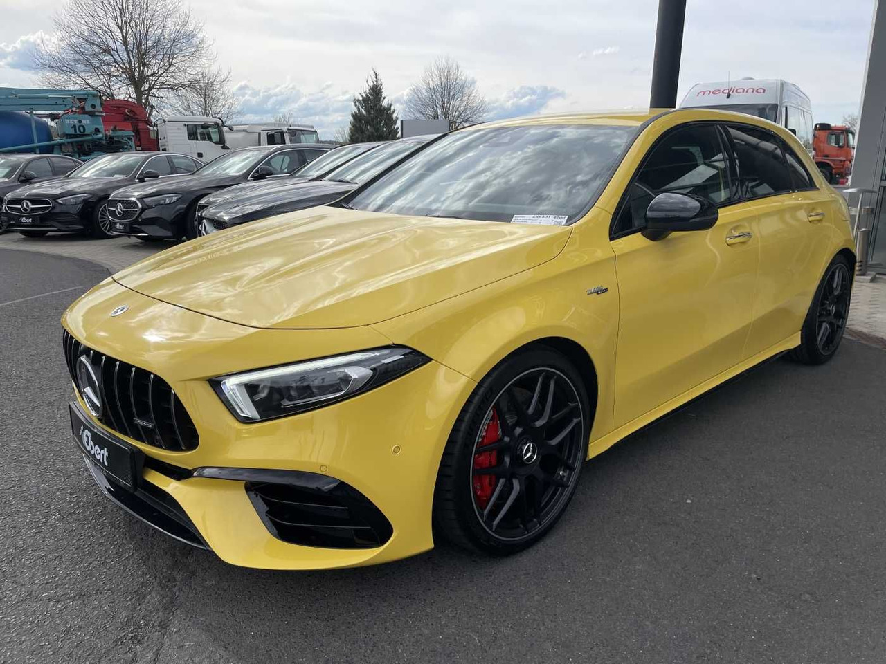 Mercedes-Benz A 45 S AMG PerfSitz+Night+PAGA+RIDE +19' - Limousine: das Bild 2 Mercedes-Benz A 45 S AMG PerfSitz+Night+PAGA+RIDE +19' - Limousine: das Bild 2