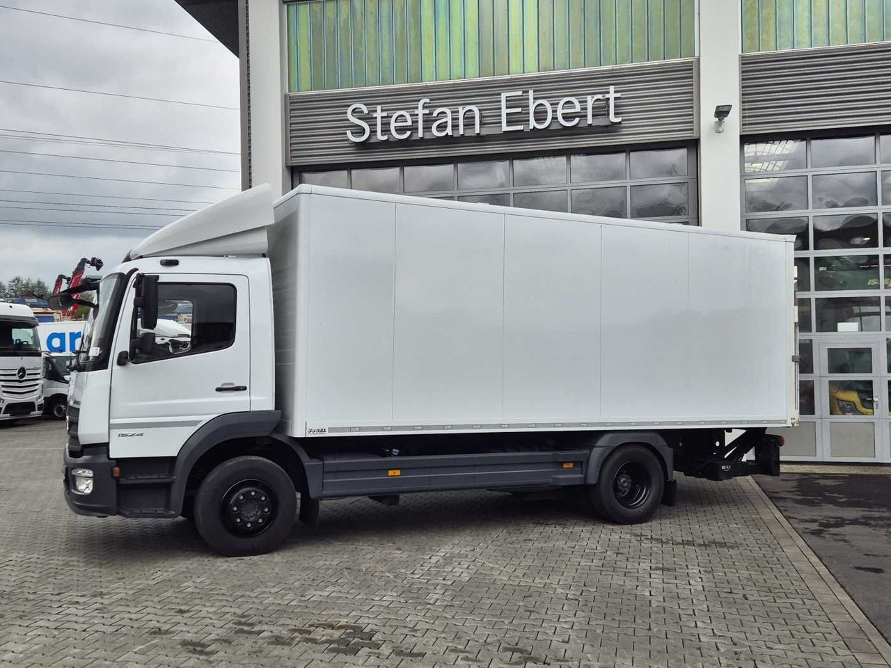 Mercedes-Benz Atego 1524 L LBW 1.500kg Klima Standheizung - Koffer LKW: das Bild 5 Mercedes-Benz Atego 1524 L LBW 1.500kg Klima Standheizung - Koffer LKW: das Bild 5