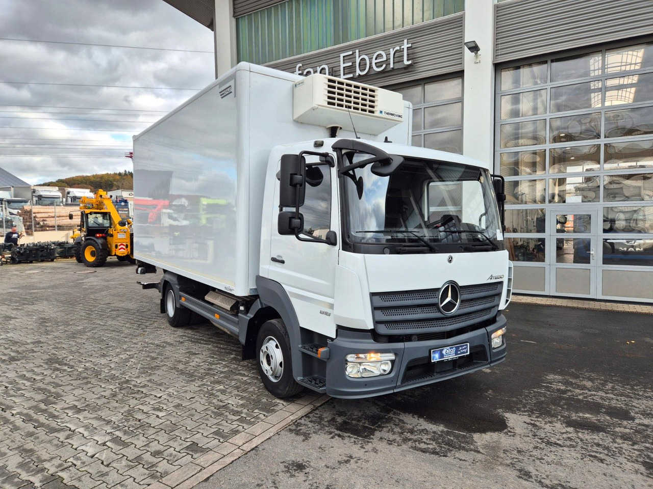 Mercedes-Benz Atego 818 L 4x2 LBW ThermoKing V-600 - Kühltransporter: das Bild 2 Mercedes-Benz Atego 818 L 4x2 LBW ThermoKing V-600 - Kühltransporter: das Bild 2