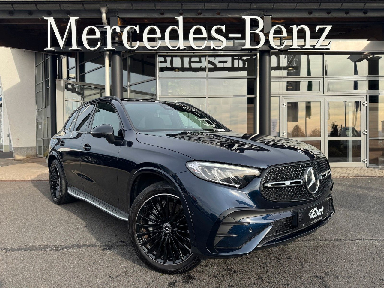 Mercedes-Benz GLC 300 4M+AMG+Pano+Burm+360+Memory - SUV/ Geländewagen: das Bild 1 Mercedes-Benz GLC 300 4M+AMG+Pano+Burm+360+Memory - SUV/ Geländewagen: das Bild 1