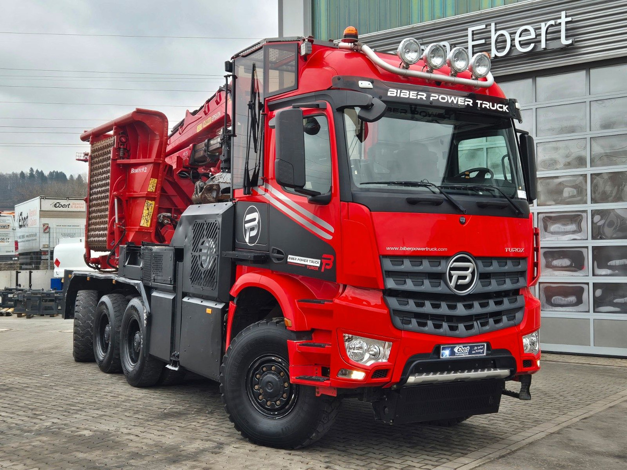 Mercedes-Benz TUROX 8x8 Eschlböck Biber 92 Holzhacker / 1.512h - Autokran: das Bild 3 Mercedes-Benz TUROX 8x8 Eschlböck Biber 92 Holzhacker / 1.512h - Autokran: das Bild 3