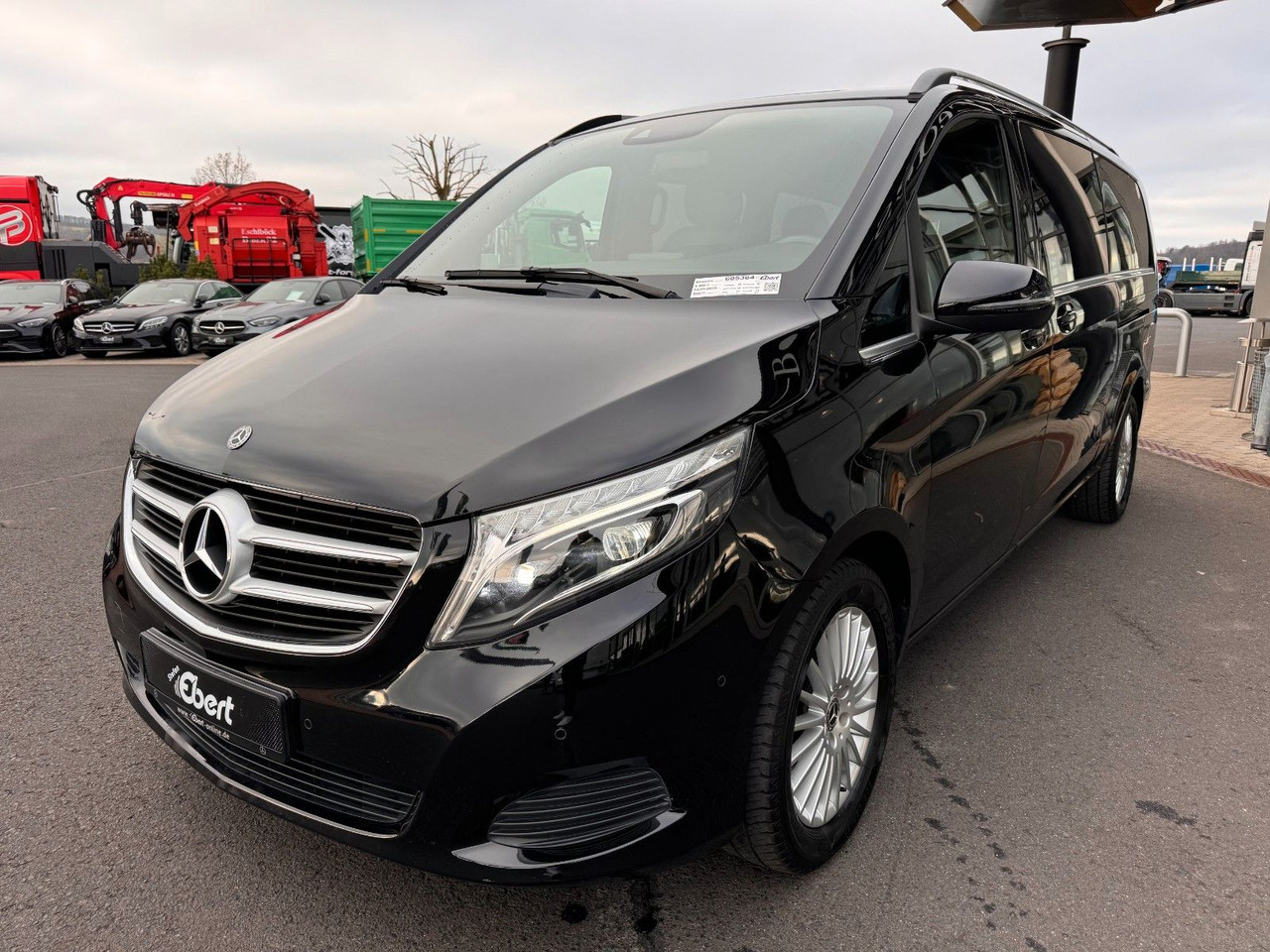 Mercedes-Benz V 250 d AVA Extralang AHK2,5to Kamera LED - Personentransporter: das Bild 3 Mercedes-Benz V 250 d AVA Extralang AHK2,5to Kamera LED - Personentransporter: das Bild 3