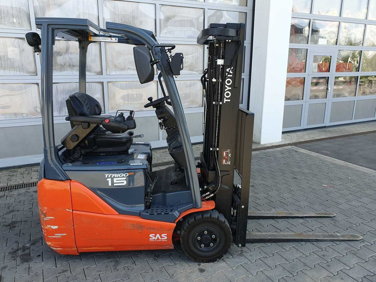 Toyota 8FBET15 / Triplex: 4.30m / nur 1.842h! / SS - Elektrostapler: das Bild 2 Toyota 8FBET15 / Triplex: 4.30m / nur 1.842h! / SS - Elektrostapler: das Bild 2