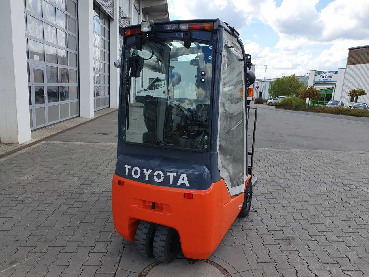 Toyota 8FBET15 / Triplex: 4.30m / nur 393h! / SS - Elektrostapler: das Bild 4 Toyota 8FBET15 / Triplex: 4.30m / nur 393h! / SS - Elektrostapler: das Bild 4