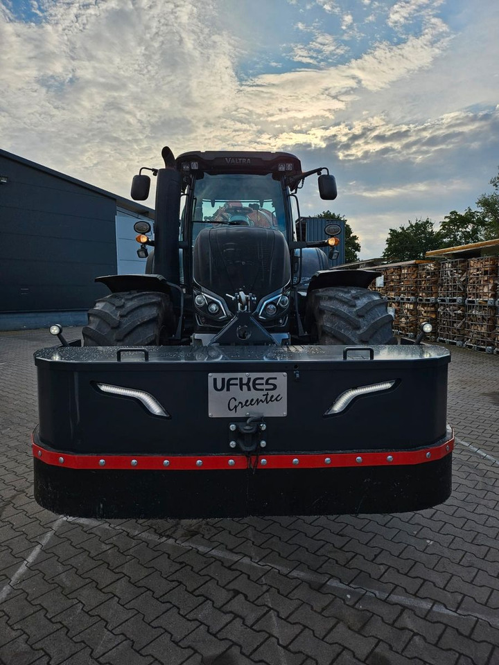 Valtra S374 / nur: 1.980h! / 06.2017 / Holzhacker - Holzschredder: das Bild 4 Valtra S374 / nur: 1.980h! / 06.2017 / Holzhacker - Holzschredder: das Bild 4