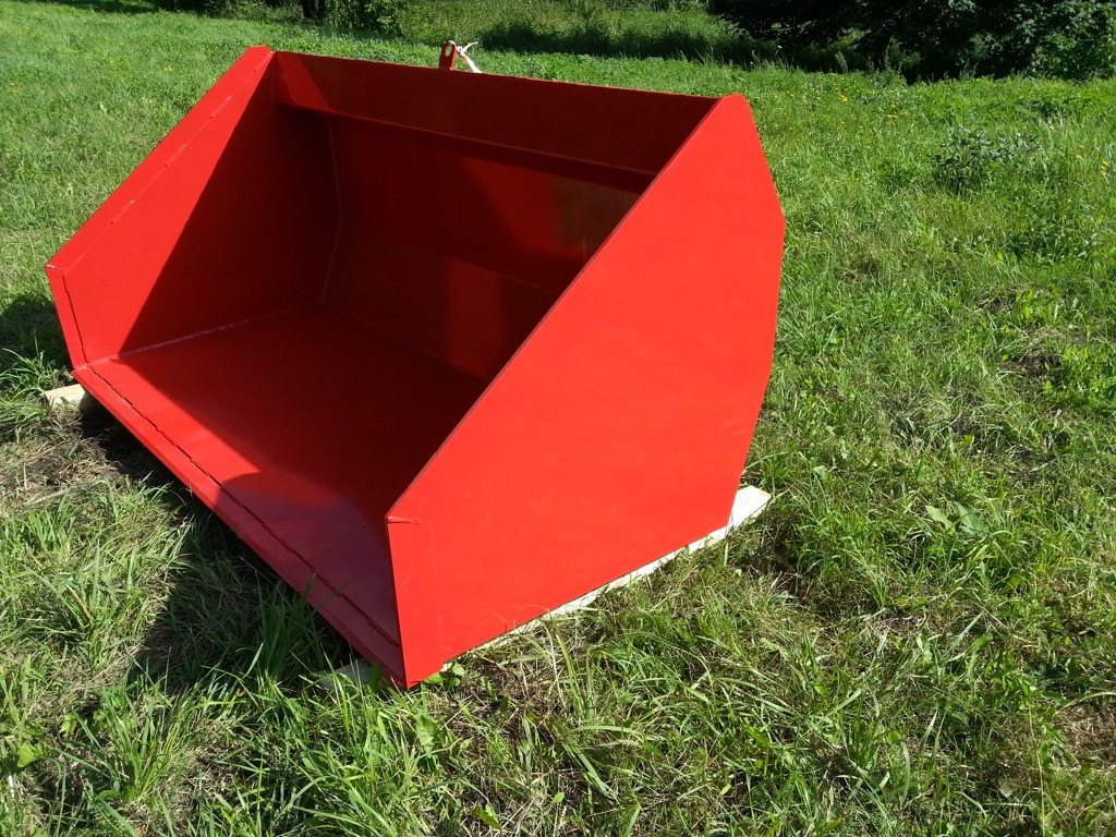 Agromet bucket with hydraulics ŁH-1000 for tractor - Ladeschaufel für Landmaschine: das Bild 1 Agromet bucket with hydraulics ŁH-1000 for tractor - Ladeschaufel für Landmaschine: das Bild 1