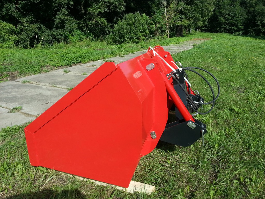 Agromet bucket with hydraulics ŁH-1000 for tractor - Ladeschaufel für Landmaschine: das Bild 2 Agromet bucket with hydraulics ŁH-1000 for tractor - Ladeschaufel für Landmaschine: das Bild 2