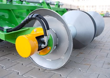 Bomet ridge forming and cultivating aggregate Ara P520, 67,5 mm - Kartoffeltechnik: das Bild 5 Bomet ridge forming and cultivating aggregate Ara P520, 67,5 mm - Kartoffeltechnik: das Bild 5