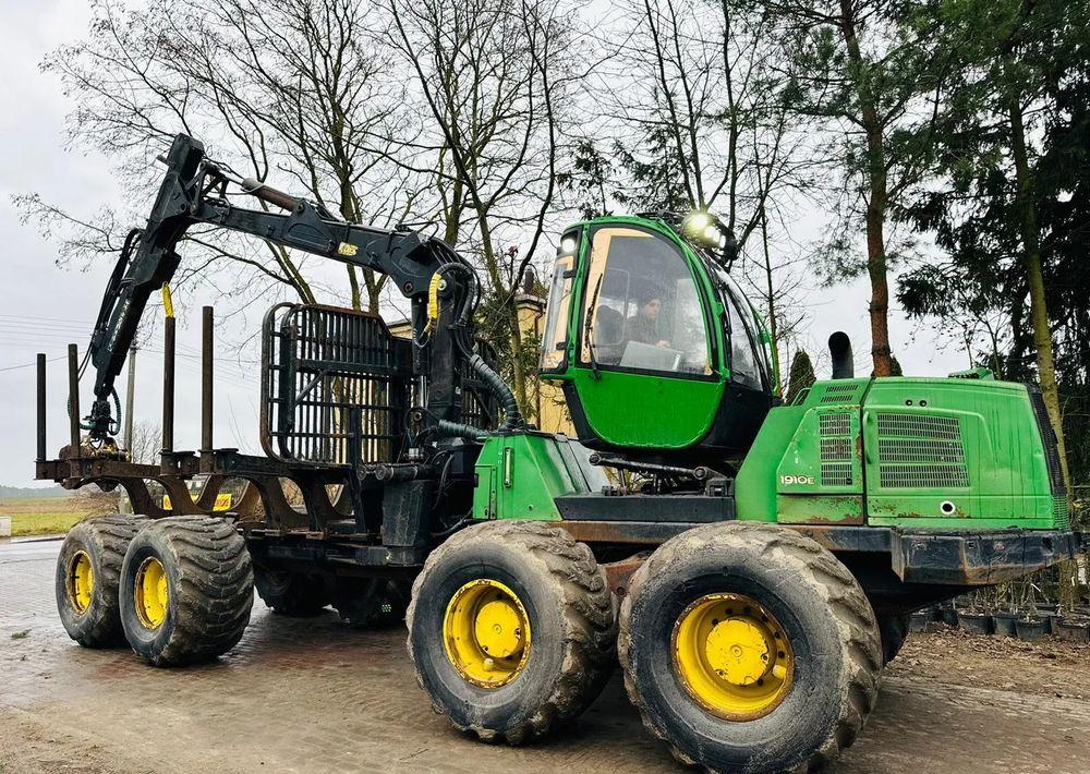 John Deere 1910E - Forwarder: das Bild 2 John Deere 1910E - Forwarder: das Bild 2