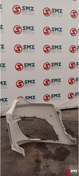 DAF Occ koplampkap links DAF - Hauptscheinwerfer für LKW: das Bild 2 DAF Occ koplampkap links DAF - Hauptscheinwerfer für LKW: das Bild 2