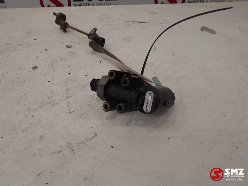 MAN Occ ECAS hoogtesensor luchtvering MAN F2000 441050 - Steuergerät für LKW: das Bild 1 MAN Occ ECAS hoogtesensor luchtvering MAN F2000 441050 - Steuergerät für LKW: das Bild 1