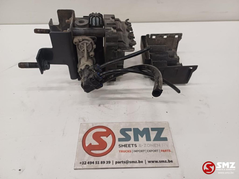 Scania Occ ECU ELC4 regeleenheid + EBS klep Scania - Steuergerät für LKW: das Bild 2 Scania Occ ECU ELC4 regeleenheid + EBS klep Scania - Steuergerät für LKW: das Bild 2