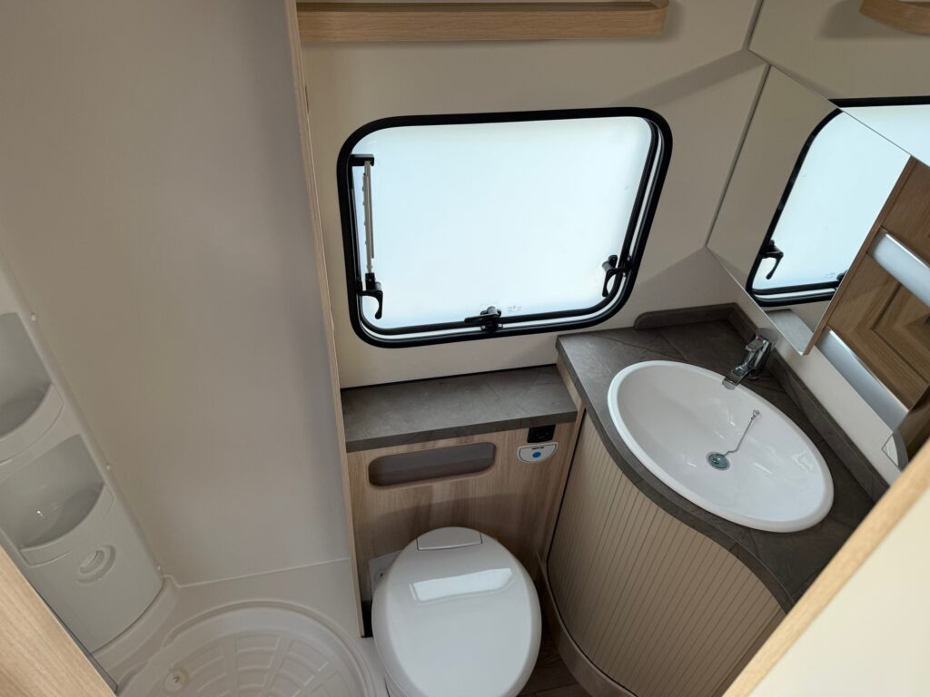 Wohnwagen Hobby DE LUXE 545 KMF 2025: das Bild 11 Wohnwagen Hobby DE LUXE 545 KMF 2025: das Bild 11