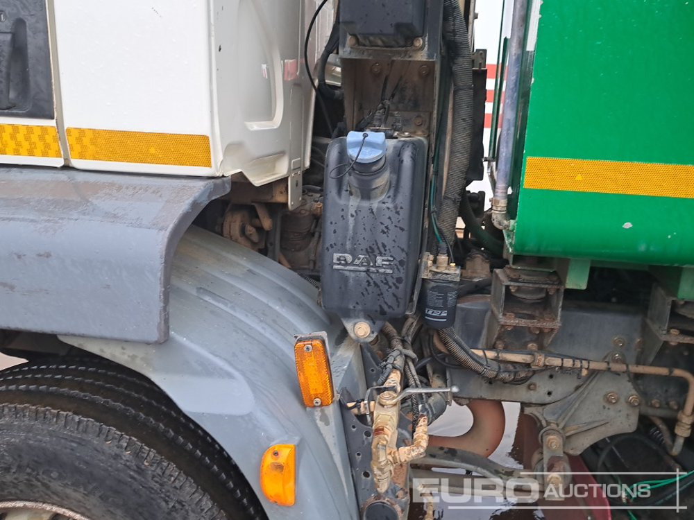 Kehrmaschine 2013 DAF LF55.220: das Bild 13 Kehrmaschine 2013 DAF LF55.220: das Bild 13