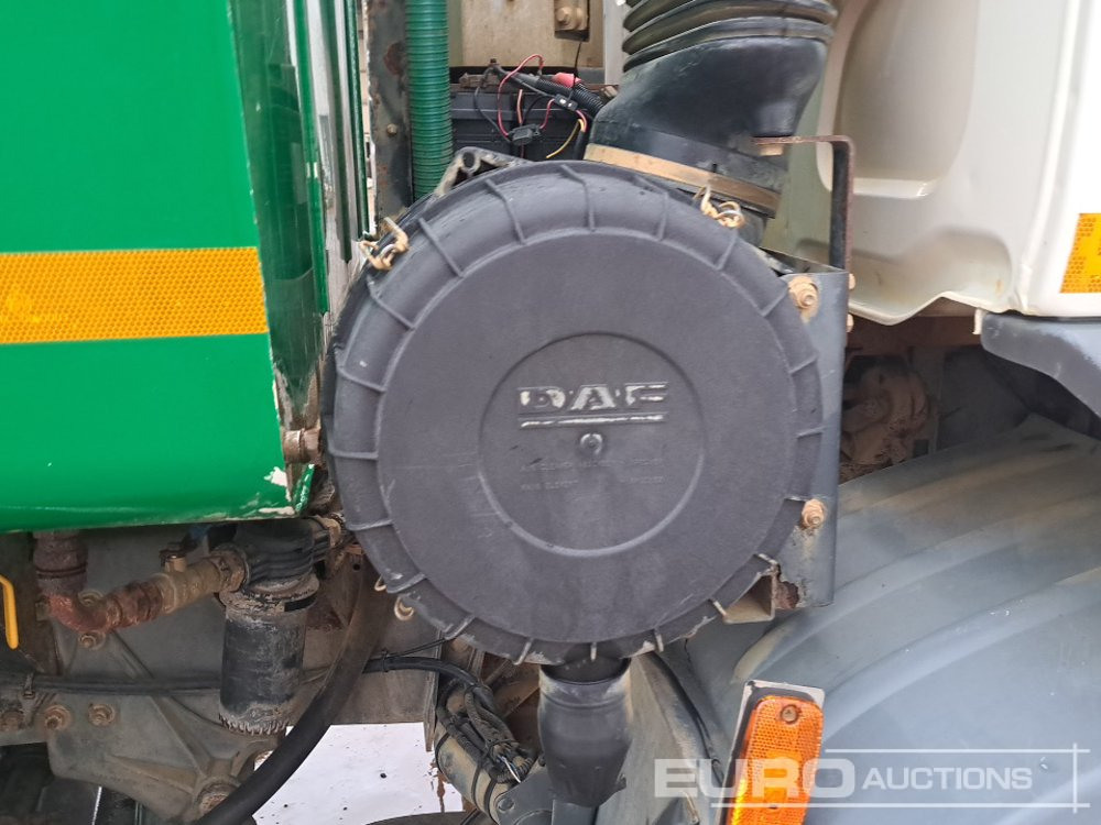 Kehrmaschine 2013 DAF LF55.220: das Bild 35 Kehrmaschine 2013 DAF LF55.220: das Bild 35