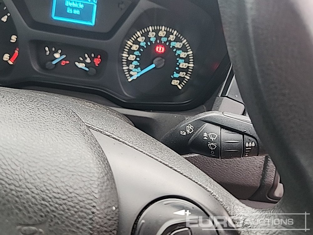 Pritschenwagen 2019 Ford Transit 350: das Bild 29 Pritschenwagen 2019 Ford Transit 350: das Bild 29