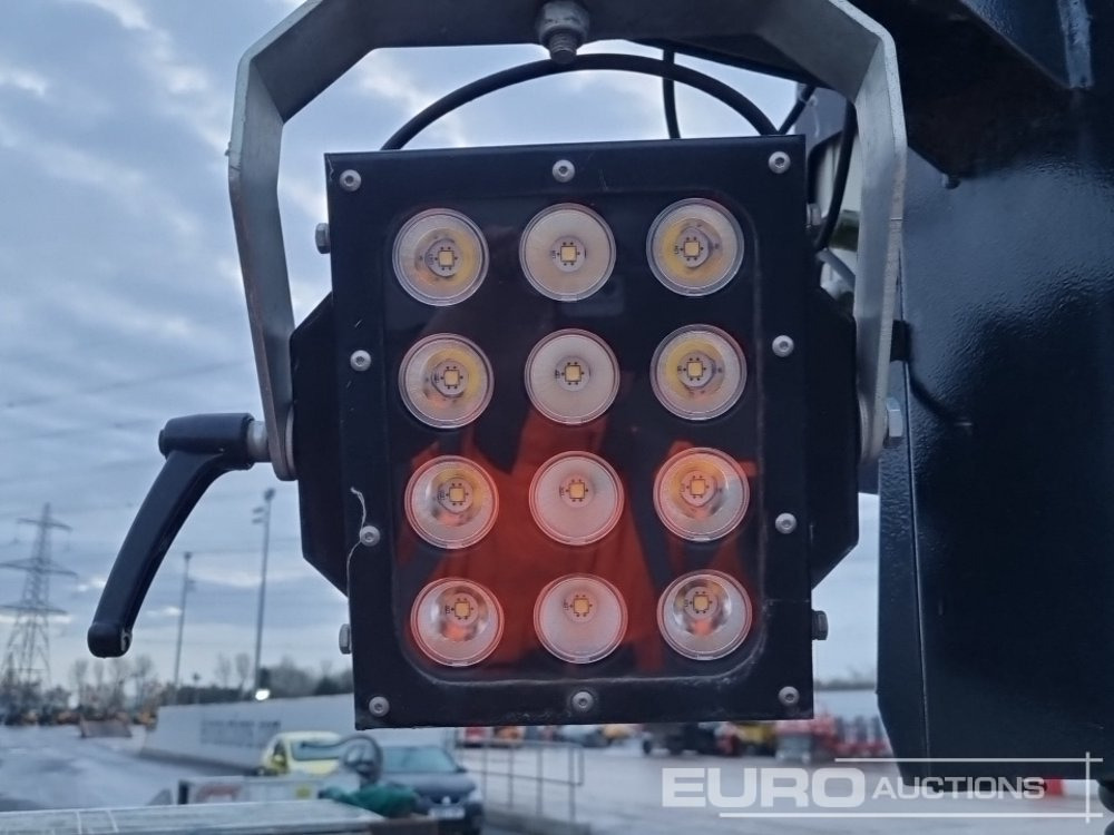 Lichtmasten 2020 Trime X-ECO-BATTERY: das Bild 15 Lichtmasten 2020 Trime X-ECO-BATTERY: das Bild 15