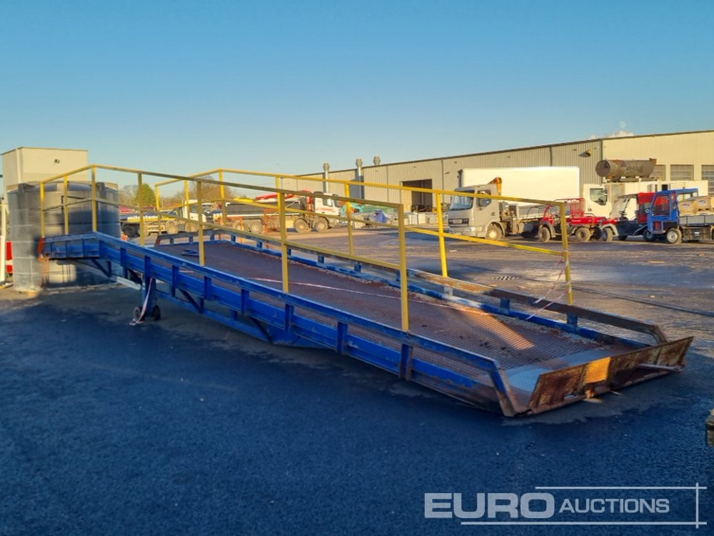 7' Loading Ramp - Verladerampe: das Bild 3 7' Loading Ramp - Verladerampe: das Bild 3