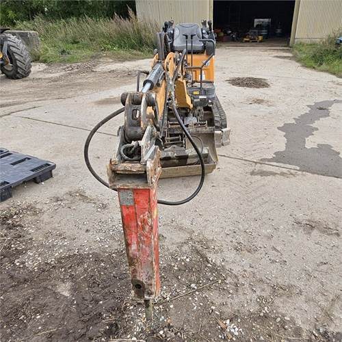 Case CX14 D - Minibagger: das Bild 3 Case CX14 D - Minibagger: das Bild 3