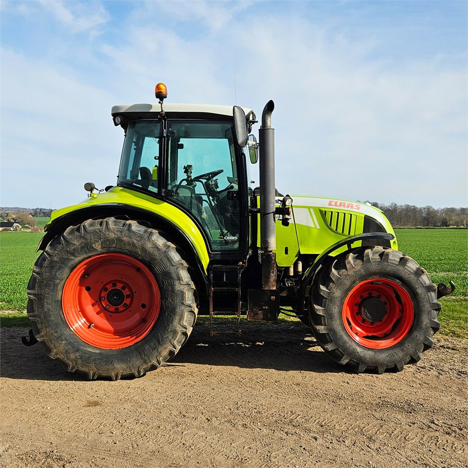 Claas ARION 640 - Traktor: das Bild 2 Claas ARION 640 - Traktor: das Bild 2