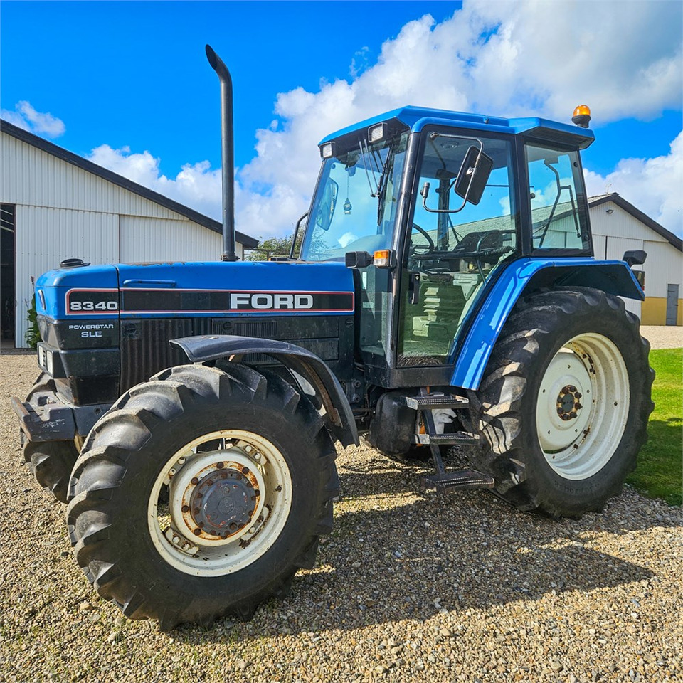 Ford 8340 Powerstar SLE - Traktor: das Bild 5 Ford 8340 Powerstar SLE - Traktor: das Bild 5