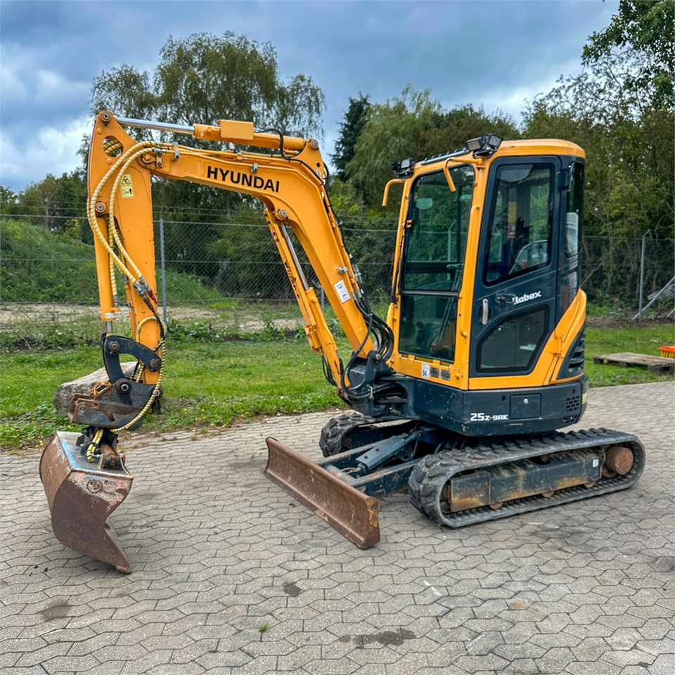 Hyundai Robex 25Z-9AK - Minibagger: das Bild 2 Hyundai Robex 25Z-9AK - Minibagger: das Bild 2